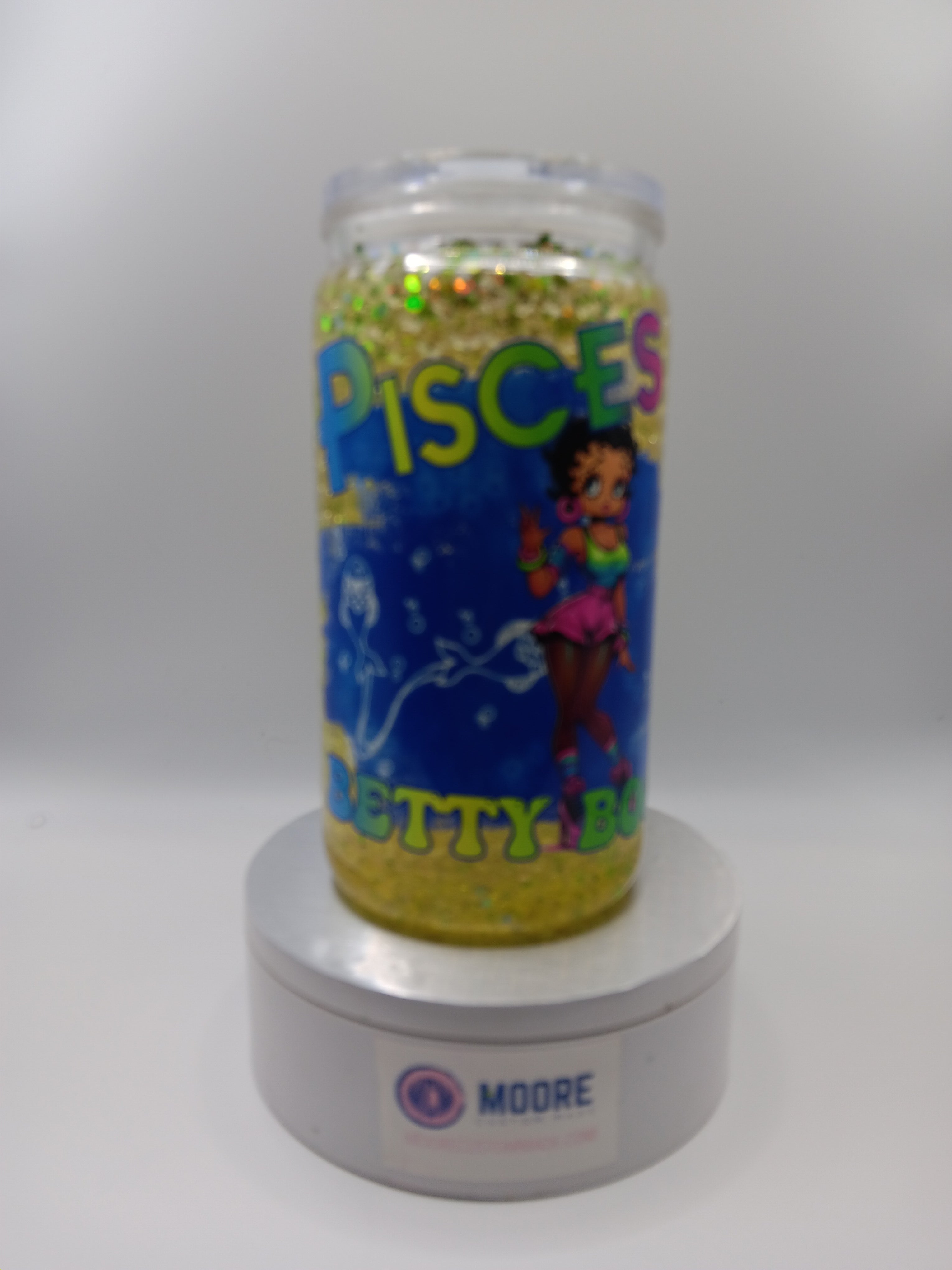 Snowglobe 16 Oz